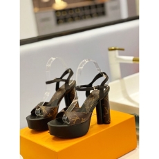 Louis Vuitton Sandals